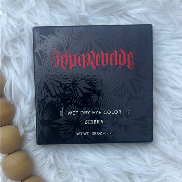 REINA REBELDE Sirena Eye shadow palette - can use eyeshadow Wet or dry - Picture 5 of 11